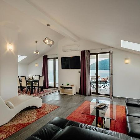 Apartments Joy Херцег-Новий Екстер'єр фото