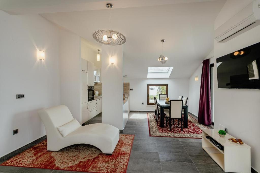 Apartments Joy Херцег-Новий Екстер'єр фото