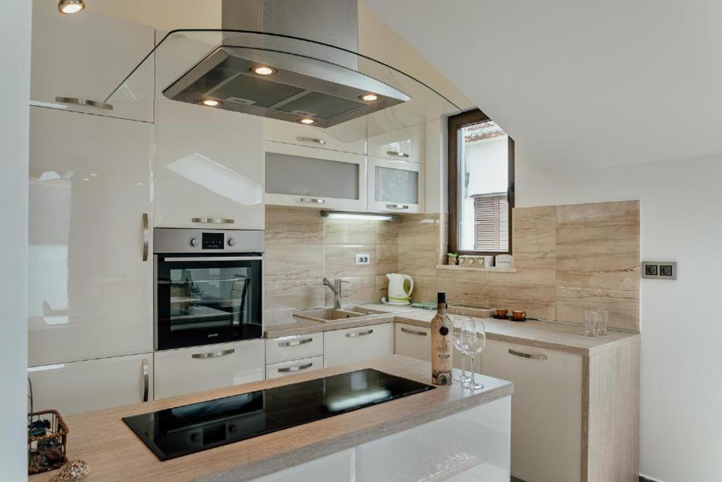 Apartments Joy Херцег-Новий Екстер'єр фото