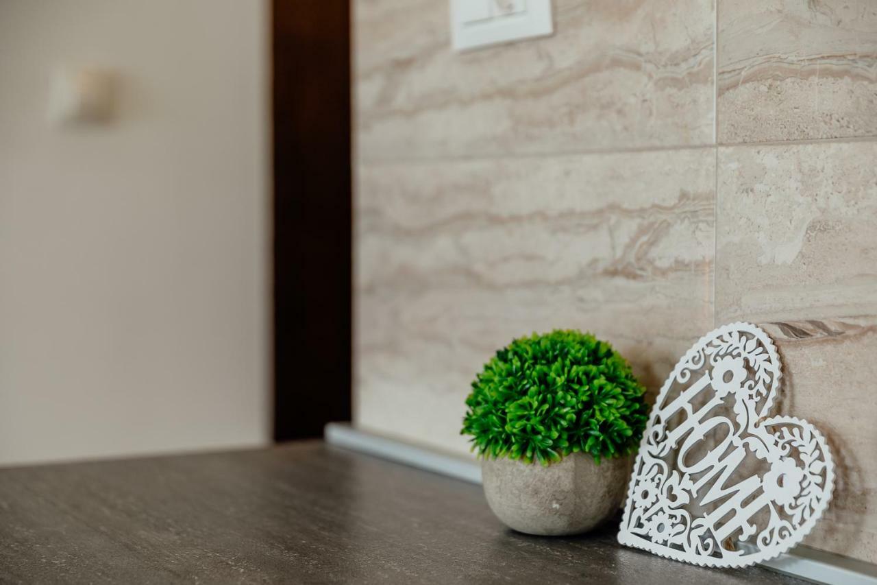 Apartments Joy Херцег-Новий Екстер'єр фото